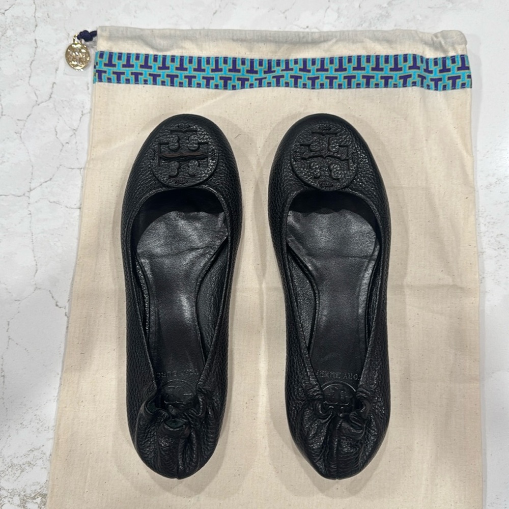 Tory Burch Black Pebbled Leather Minnie Ballet Flats Size 8